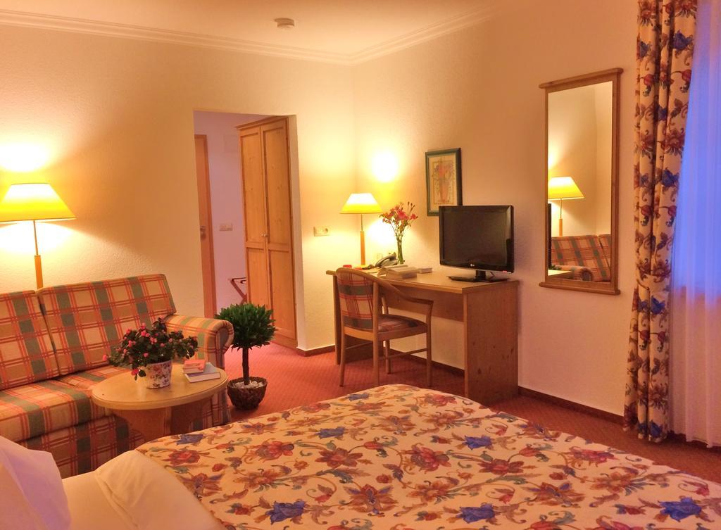Landhaus Mueritzgarten Hotel Garni Рёбель Номер фото