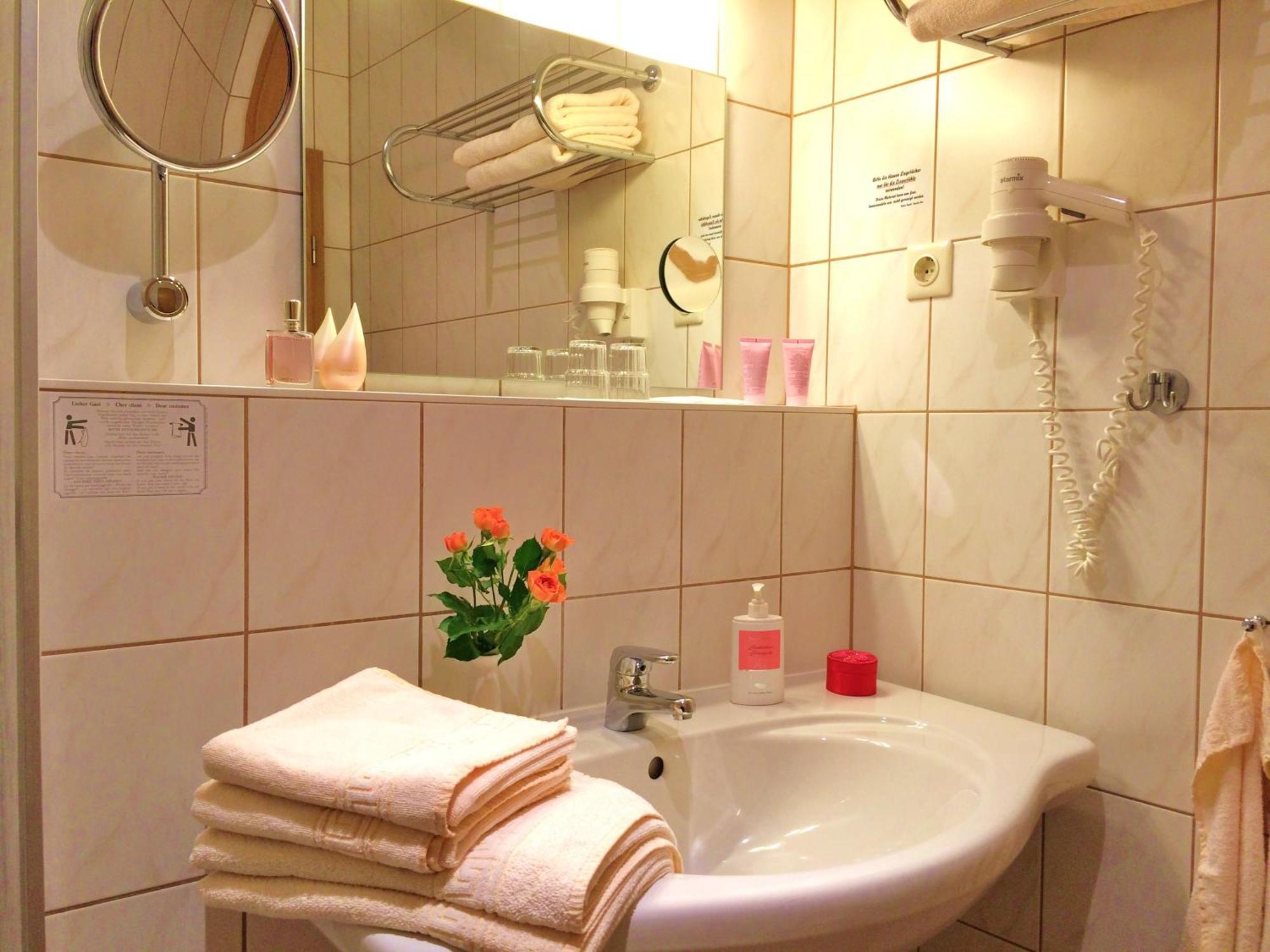 Landhaus Mueritzgarten Hotel Garni Рёбель Номер фото