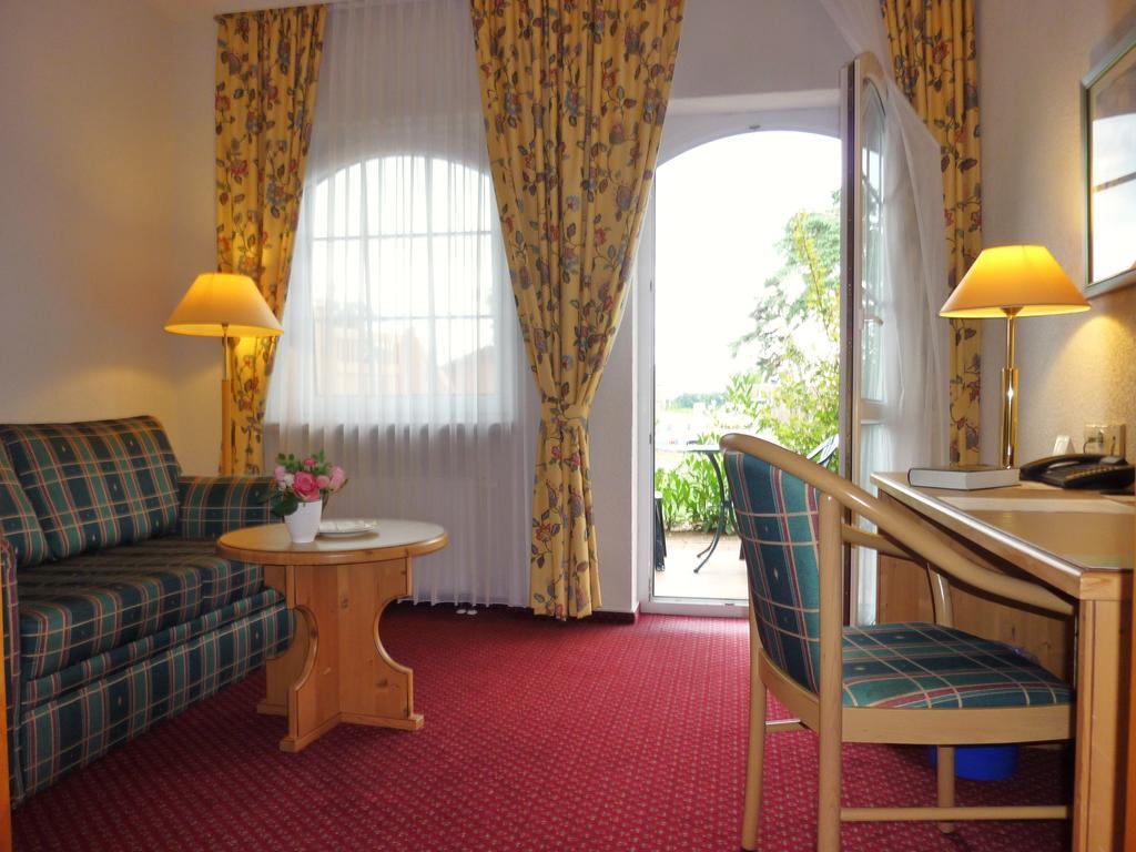 Landhaus Mueritzgarten Hotel Garni Рёбель Номер фото